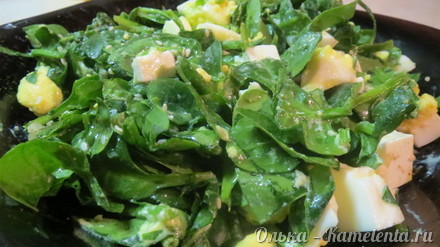 Приготовление рецепта Салат со свежим шпинатом шаг 9