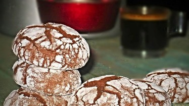 Рецепт "Crackled" chocolate cookies - ("Треснутое" шоколадное печенье)