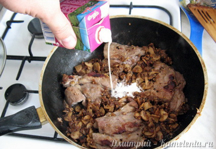 Приготовление рецепта Свинина с мятой шаг 7