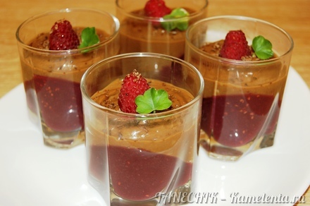 Приготовление рецепта Шоколадно-малиновый десерт  шаг 10