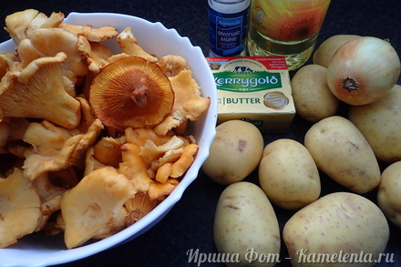Приготовление рецепта Жареные лисички с картофелем шаг 1