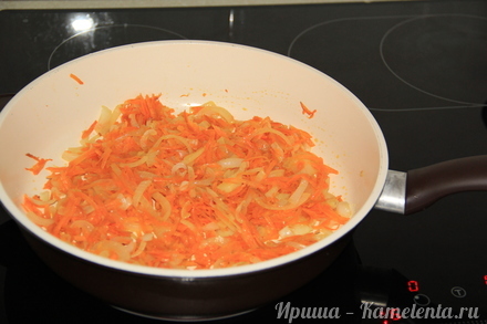 Приготовление рецепта Запеченная щука, фаршированная морковью шаг 3