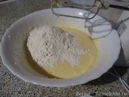 Приготовление рецепта Мраморный кофейный кекс шаг 6