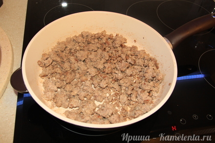 Приготовление рецепта Запеканка с фаршем и картофельным пюре шаг 3
