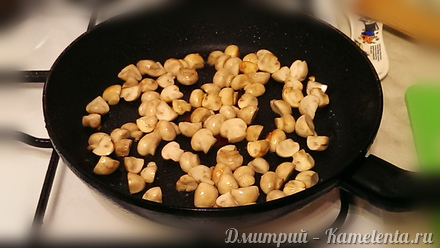 Приготовление рецепта Салат с грибами и кукурузой шаг 3