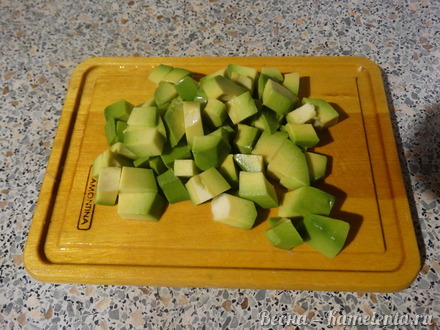 Приготовление рецепта Салат с авокадо и двумя видами фасоли шаг 8