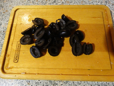 Приготовление рецепта Паста с томатами черри и маслинами шаг 8