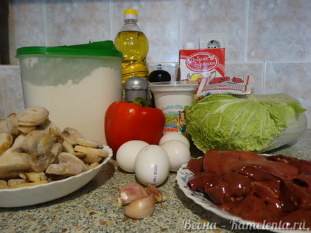 Приготовление рецепта Салат с куриной печенью и маковым соусом шаг 1