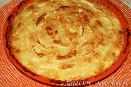 Приготовление рецепта Творожный пирог с яблоками и кокосовой карамелью шаг 7