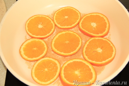 Приготовление рецепта Карамелизированные апельсины шаг 2