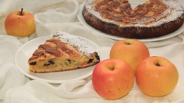 Рецепт Творожный пирог с черносливом и яблоком