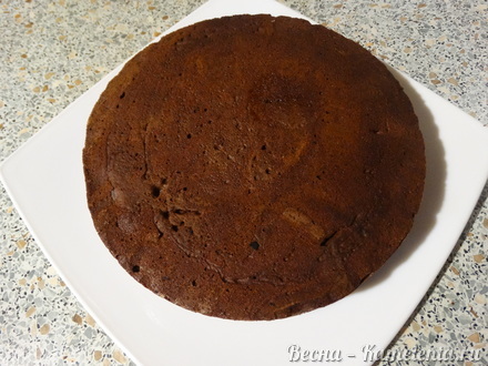 Приготовление рецепта Шоколадный пирог с джемом и грецкими орехами шаг 8
