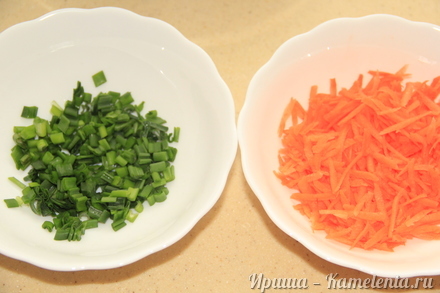 Приготовление рецепта Салат из пекинской капусты с морковью и перцем шаг 3